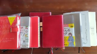 2026年の手帳ラインナップがずらり並んだ写真